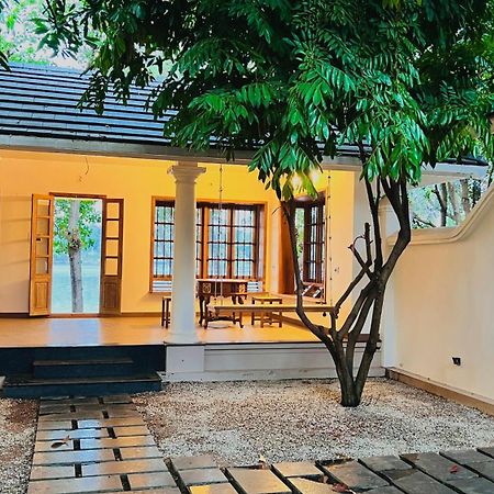 Appartement Waterfront By Palmyra à Kollam Extérieur photo