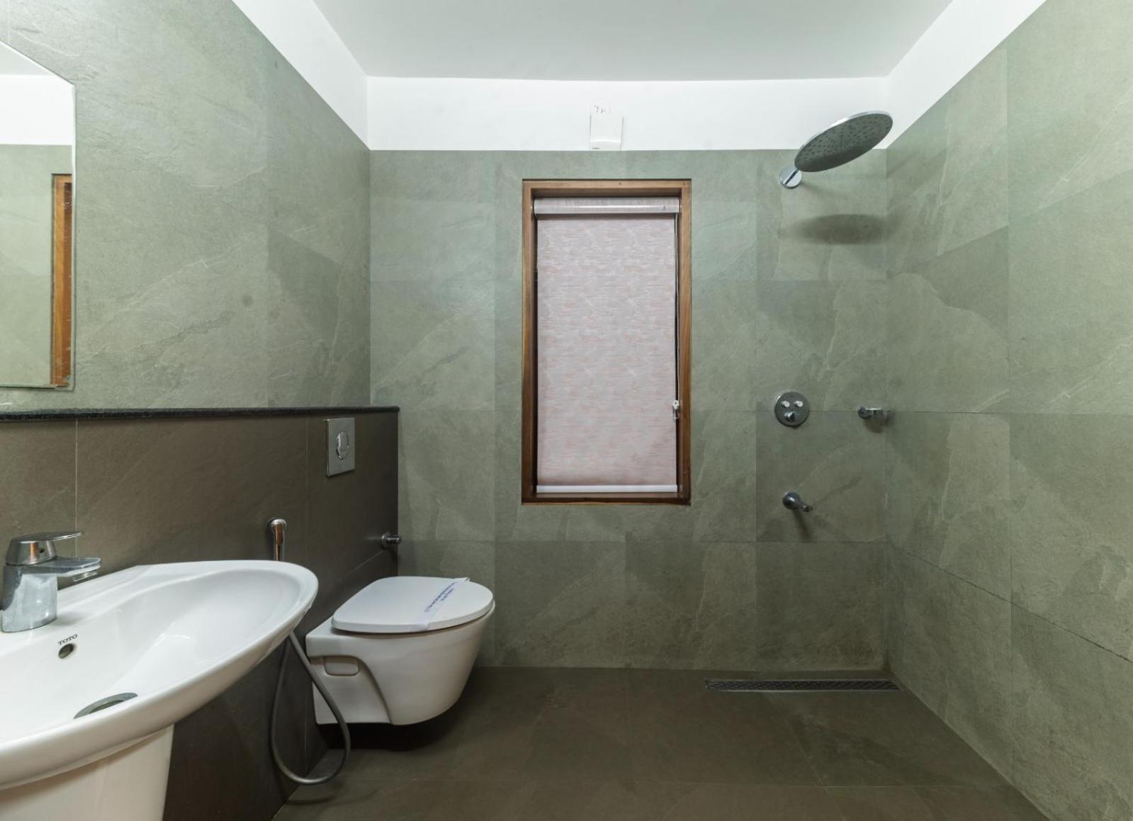 Appartement Waterfront By Palmyra à Kollam Extérieur photo